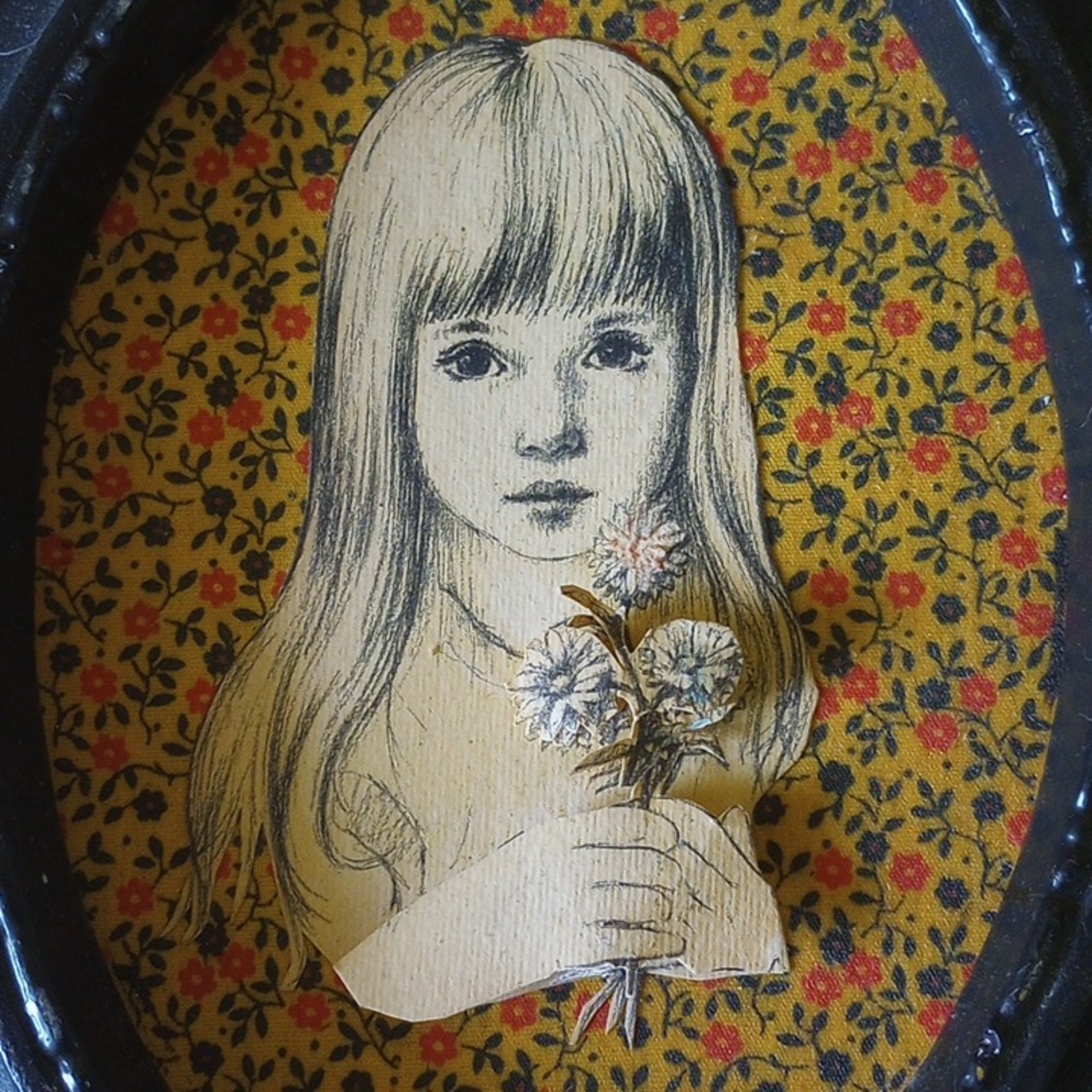 Vintage 3D Framed Art Decor of Girl & Flowers in Ornate Black Oval Frame - Picture 2 of 7